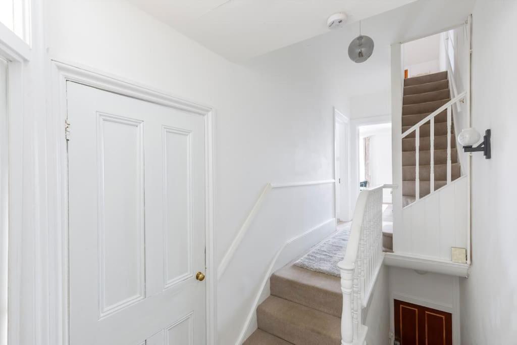 Charming 2 Bedroom Flat In Central Hove With Free Parking Bagian luar foto