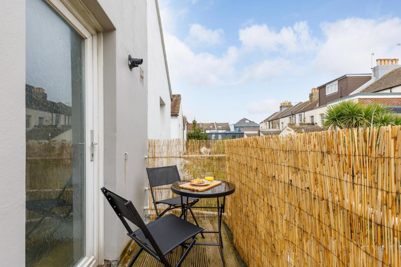 Charming 2 Bedroom Flat In Central Hove With Free Parking Bagian luar foto